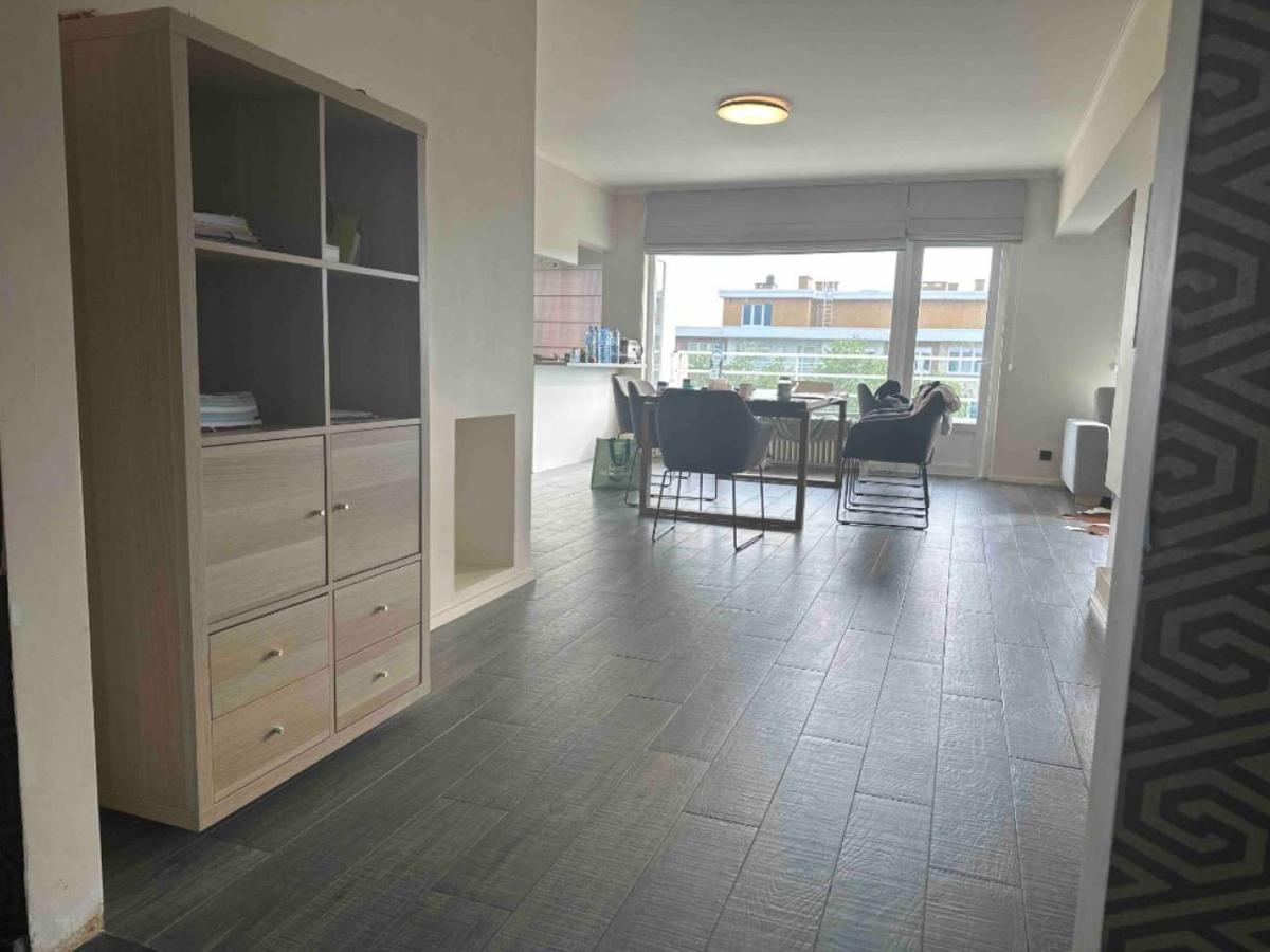 Clam，Grand Apartment In Uccle Brussels Exterior photo